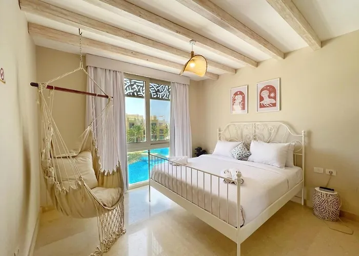Radiant & Ravishing 2 Bdr Mangroovy Free & Pool Access *