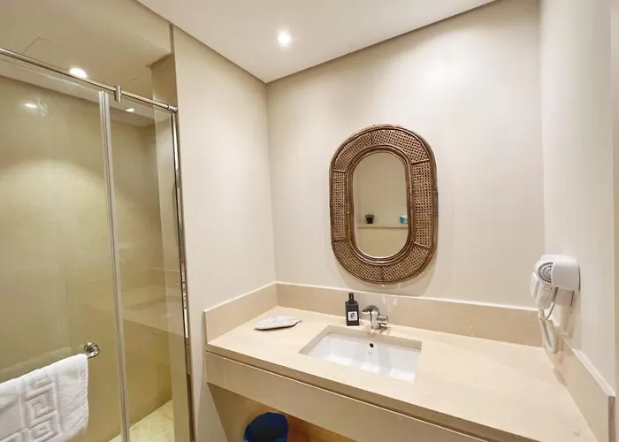 Radiant & Ravishing 2 Bdr Mangroovy Free & Pool Access * الغردقة