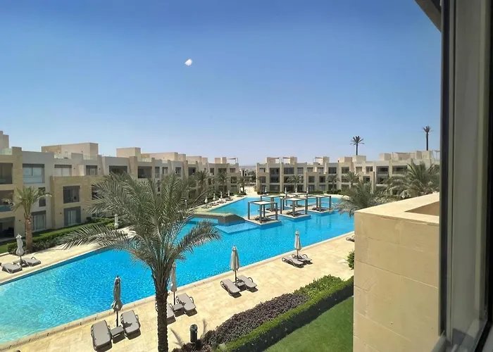 Radiant & Ravishing 2 Bdr Mangroovy Free & Pool Access شقة