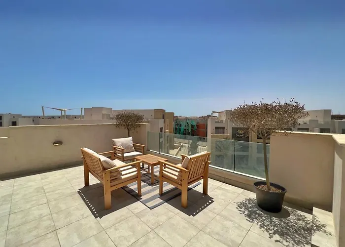 Radiant & Ravishing 2 Bdr Mangroovy Free & Pool Access * الغردقة