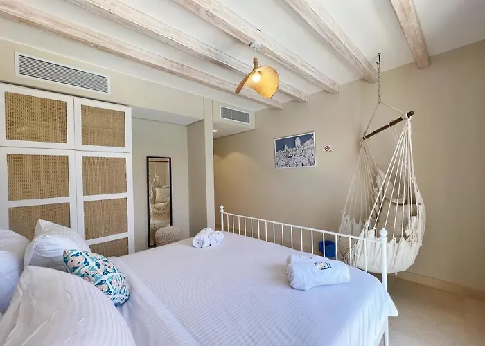 Radiant & Ravishing 2 Bdr Mangroovy Free & Pool Access *